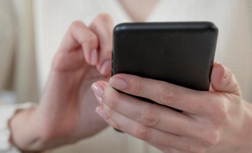 Фейковые профили на сайтах знакомств: мошенники вымогают деньги под предлогом болезненного ребенка