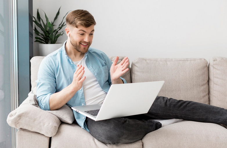 Онлайн-общение: как найти любовь и избежать подводных камней