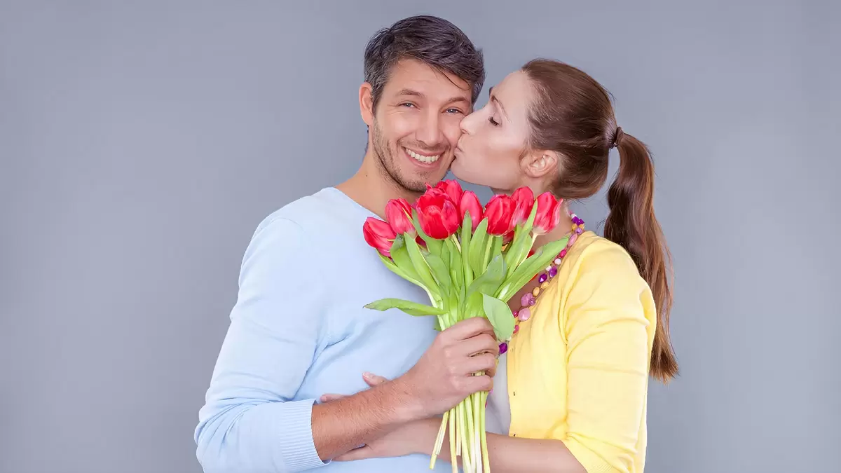 Как нарцисс обирает жертву под маской щедрости